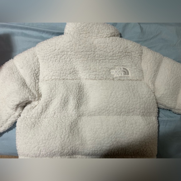 The North Face White Puffer Jacket - Picture 3 of 5